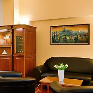 https://cloister-inn.praguehotelsweb.com