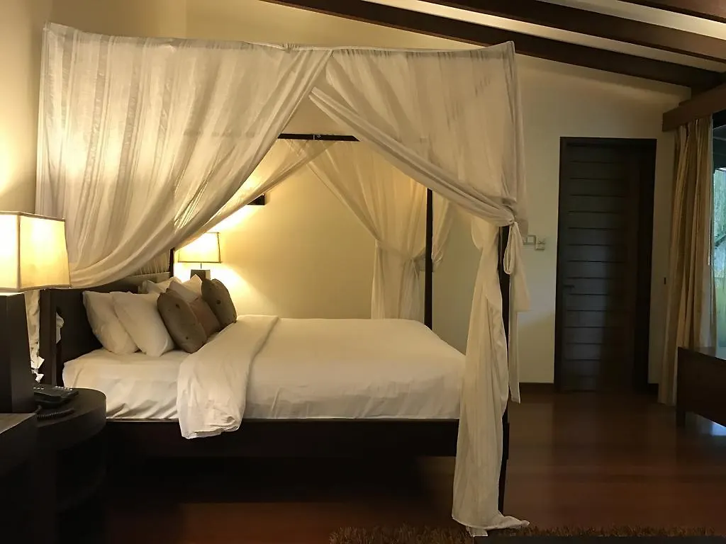 Siloso Beach Resort - Sentosa Singapore